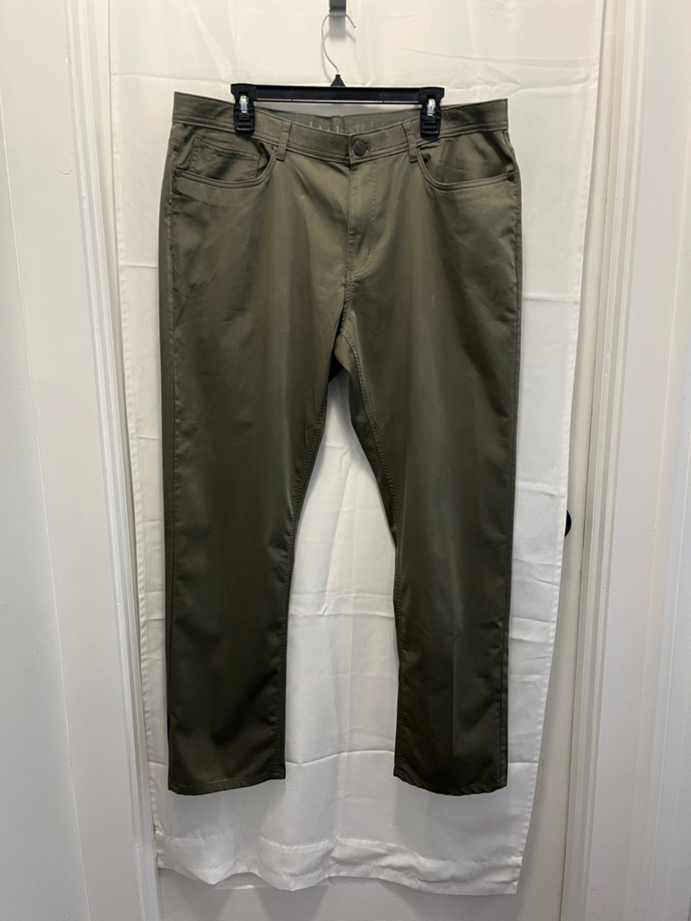 English Laundry Black Leather Logo Patch with Olive Fabric